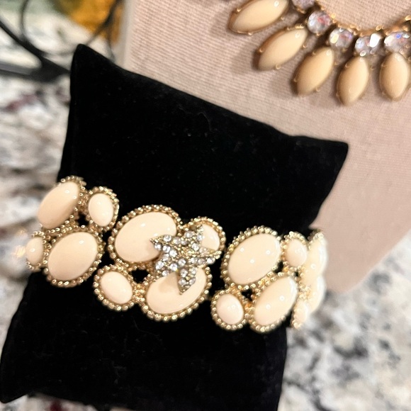 N321 VINTAGE 90s J. Crew Rich Ivory Statement Necklace 18" w/ ext AND BRACELET - Picture 5 of 6